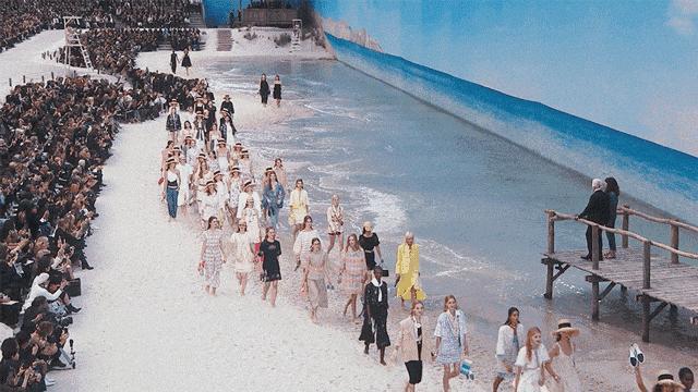 颠覆传统设计的时装秀,让你惊艳的时装秀场布置