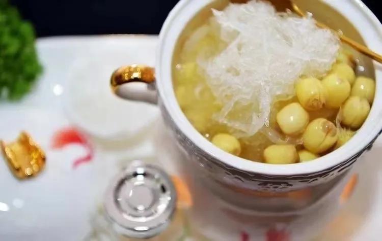 秋天润肺燕窝的功效与作用,清肺养肺最好的燕窝