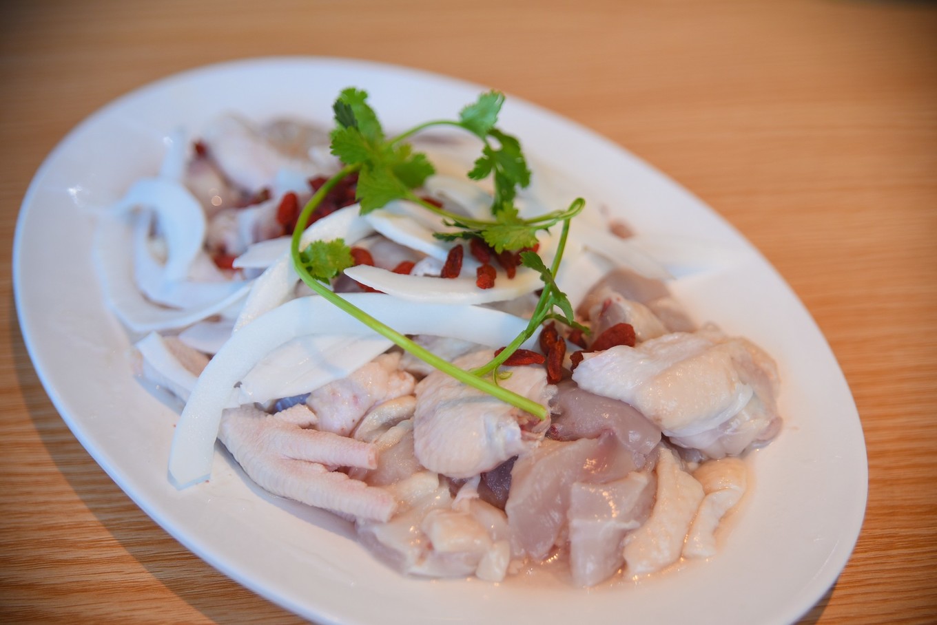 三亚旅游与美食攻略,三亚旅游攻略三亚美食