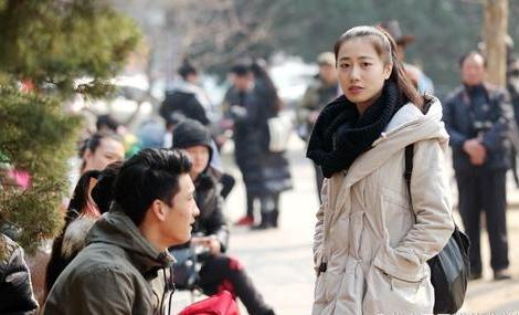 单身女生27岁左右,二十七岁女生还能考研吗