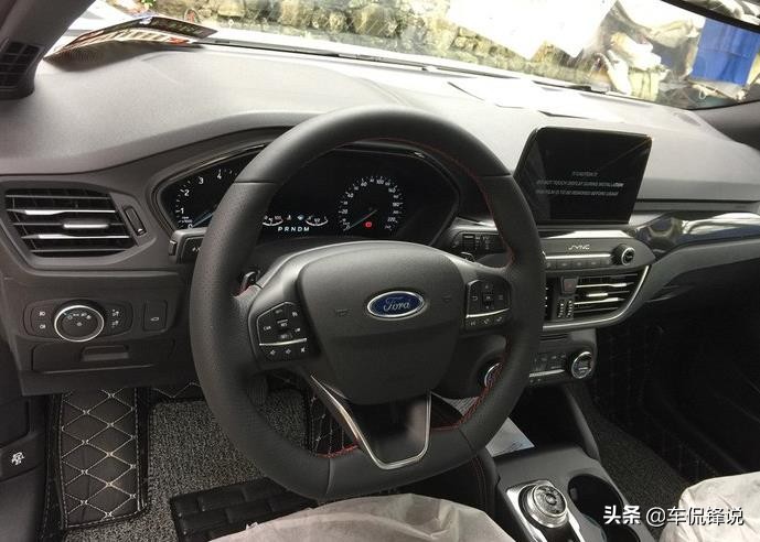2022四缸福特福克斯真的费油吗,三缸福特福克斯油耗