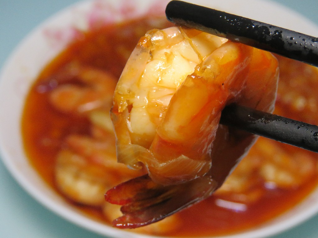 炒大虾需要提前焯水吗,大虾是直接炒还是焯水