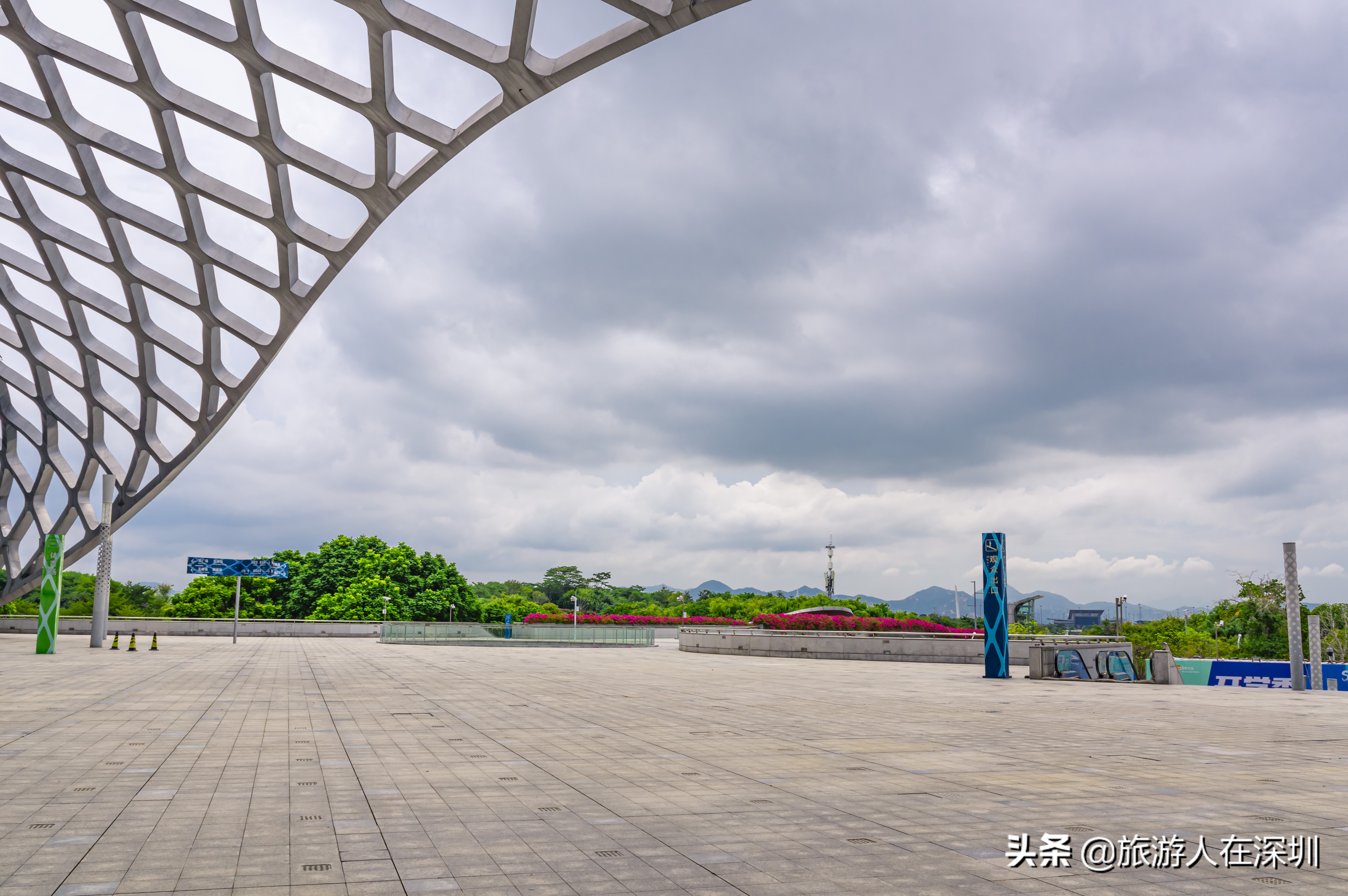 现代建筑北京鸟巢,深圳湾体育中心建筑物