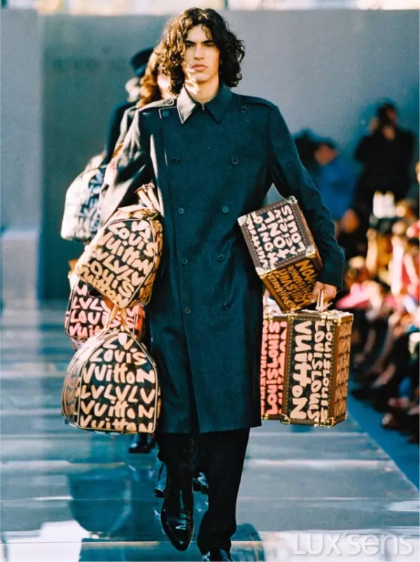 lv品牌故事大全,lv的品牌故事告诉我们什么道理