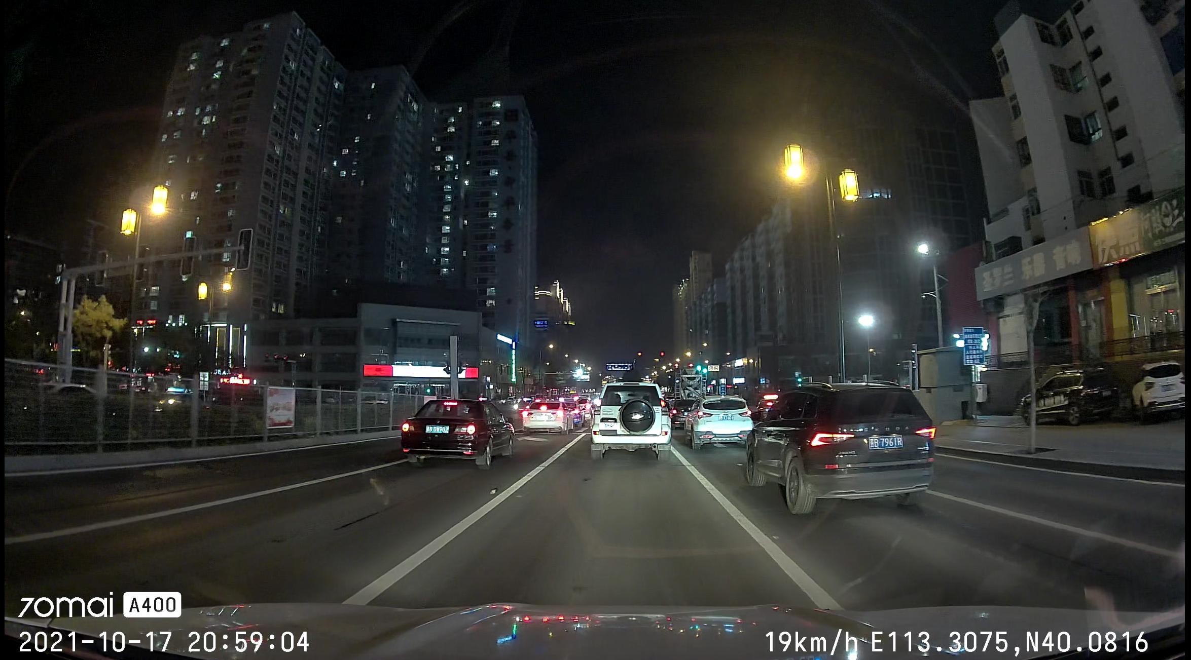 一百多行车记录仪高性价比,行车记录仪900多块钱有必要吗