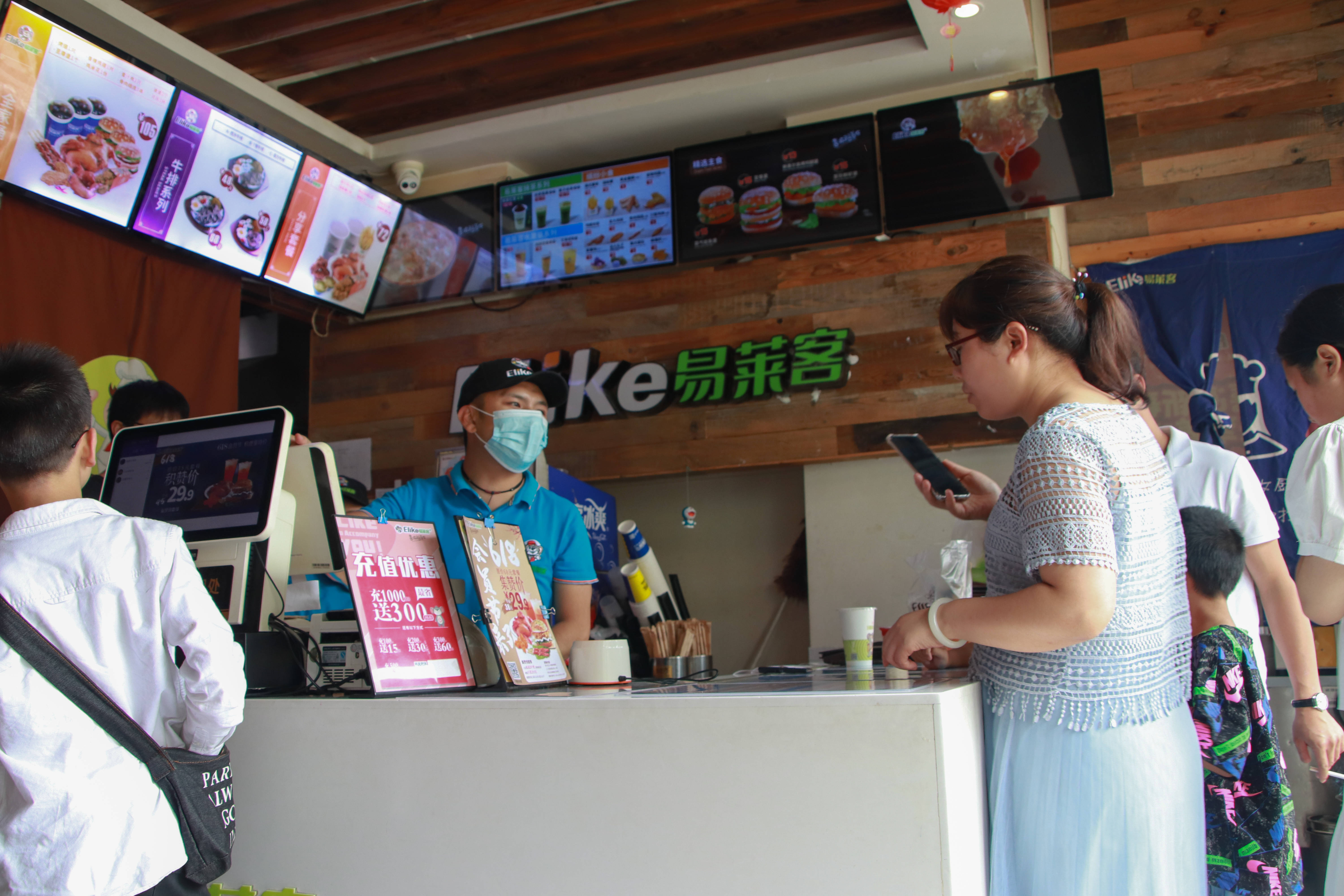 汉堡店怎么管理员工,汉堡店管理人员应该具备的品质