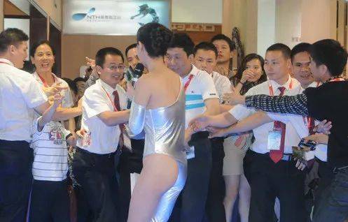 草根网红现状,草根网红的故事