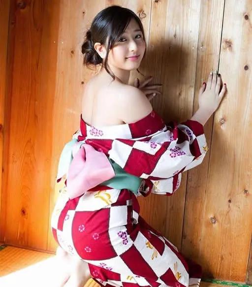 日本女人和中国女人差别在哪,日本女人和中国女人的对比