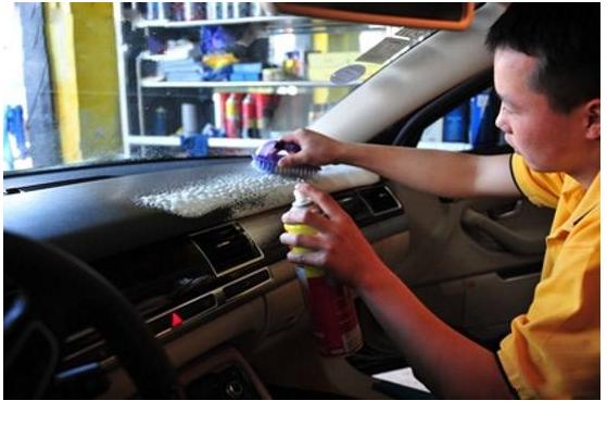 车里有异味怎么开空调除异味,车里空调异味很重有什么办法解决