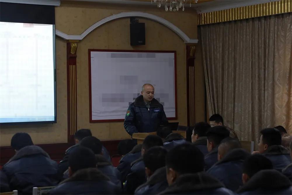 江淮雄鹰亮剑视频,升空即战斗