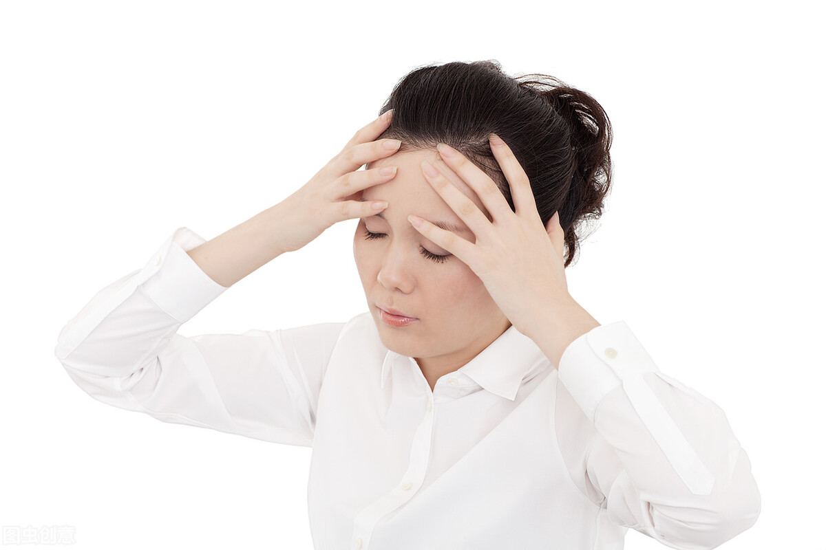 皮肤出现白斑就是白癜风吗,皮肤出现白斑是贫血斑吗