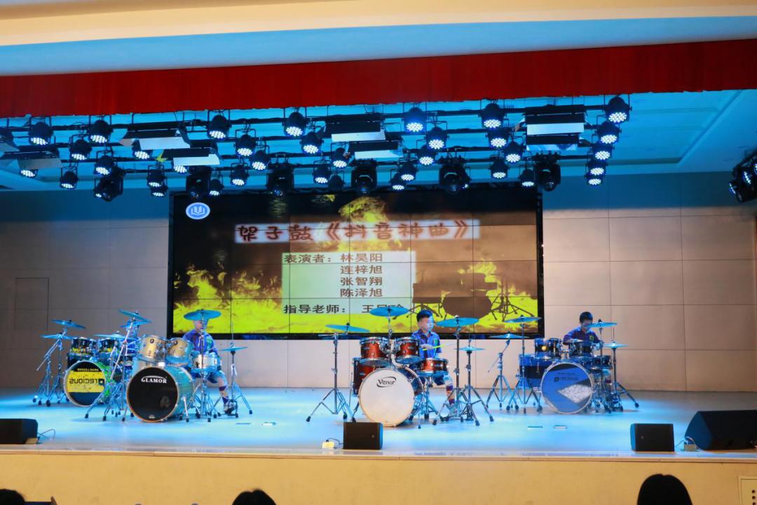 尚雅文笔相约明天——连江县文笔小学欢迎新同学