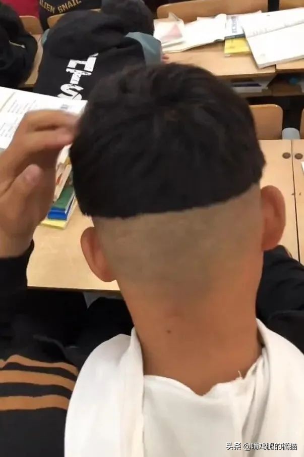 男朋友问我要不要吃东西咋回复,男朋友问我要不要吃夜宵怎么回复