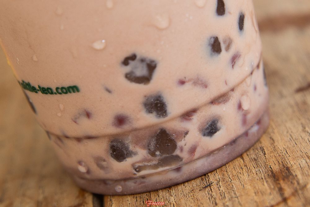 头顶顶着四十度的高温,头顶30多度的高温