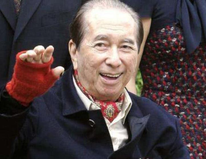 98岁高龄赌王不愿离开人世，每月续命药上亿，现在怎么样了？