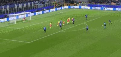 沃克客串门将队友一脸懵逼,沃克当守门员全过程