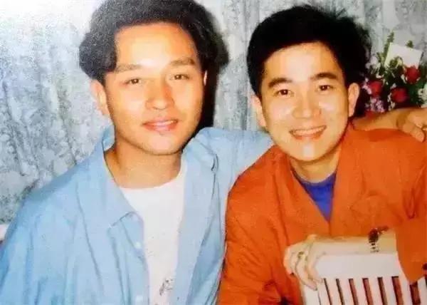 张国荣的死因和陈百强有关系吗,张国荣与陈百强相差10年去世