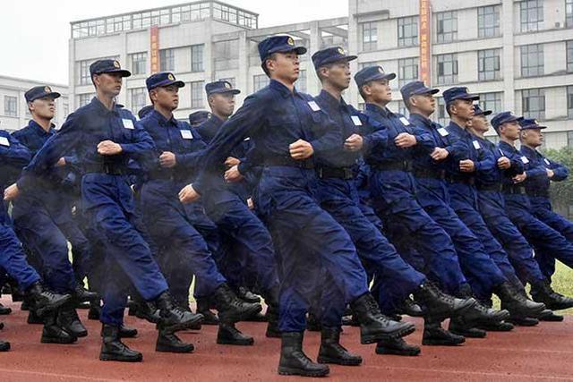 消防员的等级和待遇,消防员的工资和等级