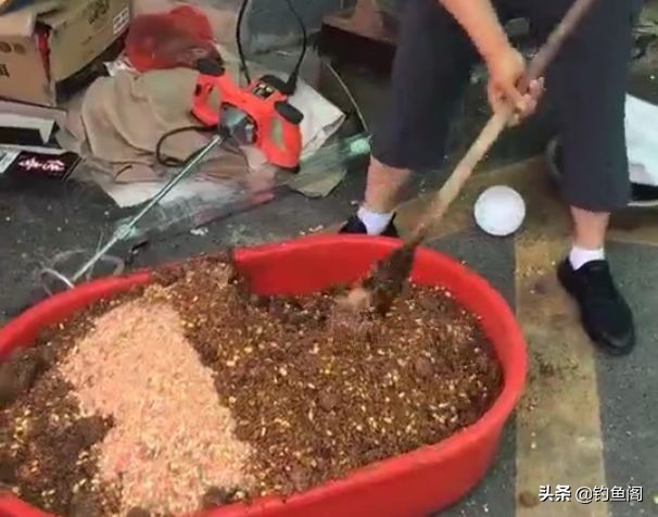 如何打窝让鱼不开口,怎么打窝能让鱼快速进窝