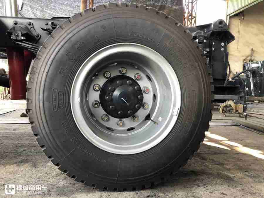 骏铃v6轻卡车重载版,江淮骏铃v6排半轻卡底盘