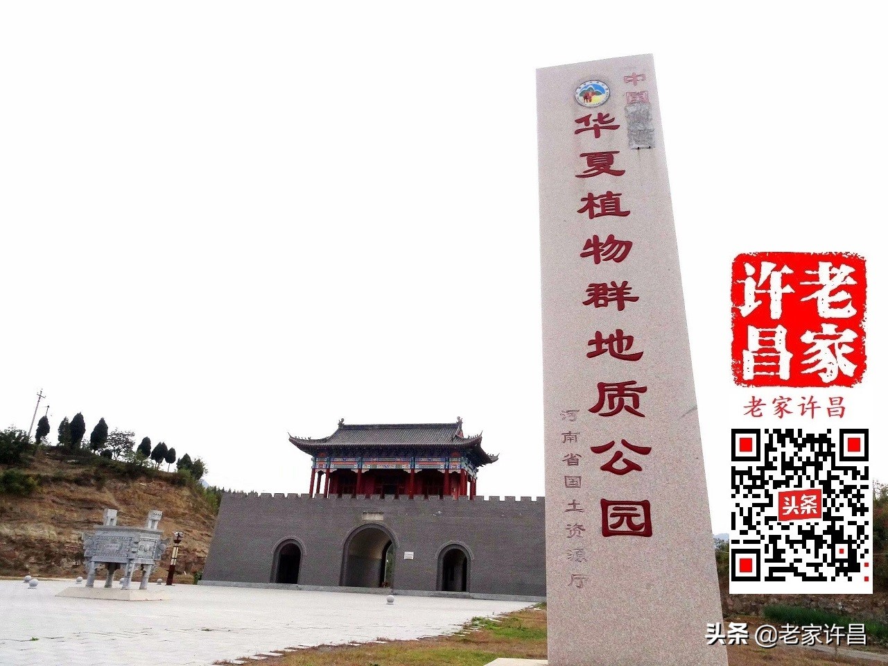 一个人行走在神秘的古建筑里,一个人行走在神秘的古建筑