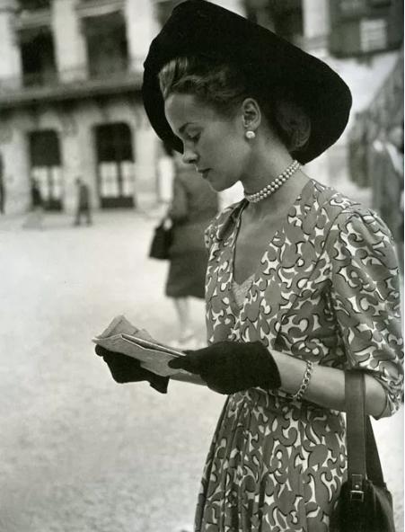 喝红酒的法国女士,喝红酒的女人是什么样的