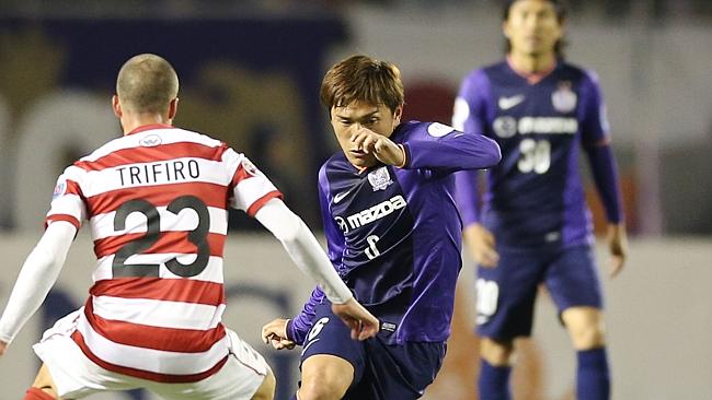 足球联赛札幌冈萨多vs大阪樱花,鹿岛鹿角对札幌冈萨历史比分