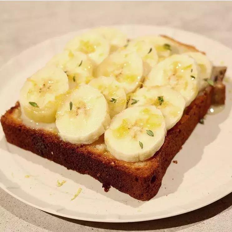 北欧风HAY开了全球最大的新店，咖啡、轻食、绿植空间都搬进来了