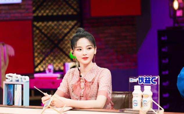 圆脸女生适合的仙气发型,圆脸女生适合的齐肩发造型