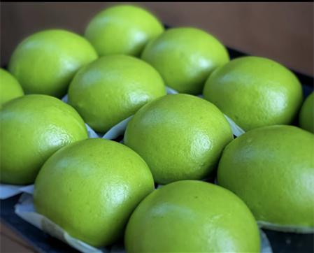 这菜农村到处都是，人称“百草之王”，4月最鲜嫩，做馒头特香！