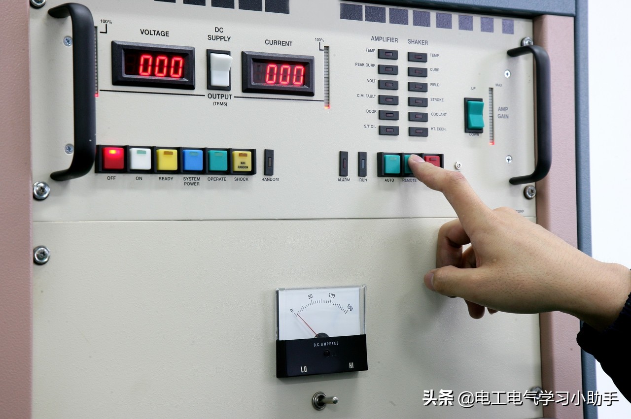 电容补偿柜电容全投的话有电流没,怎样更换电容补偿柜里的电容视频