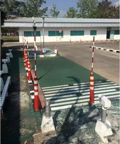 中国周边藏着三个驾照超容易拿的国家！只要3天，最便宜才40块？