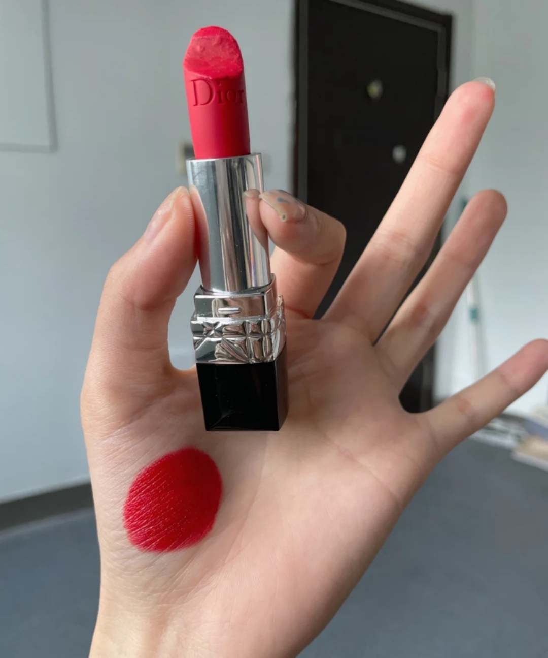 什么口红好看又不踩雷,踩雷口红大牌