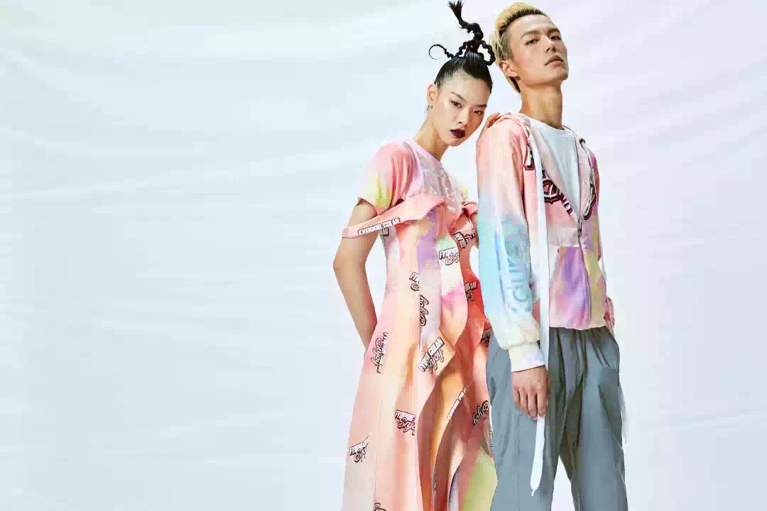 杜蕾斯居然开始卖衣服了？只是这衣服谁敢随便穿上街啊