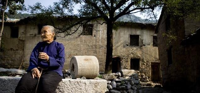 女人断掌守空房的俗语,男人断掌女人断掌民间说法