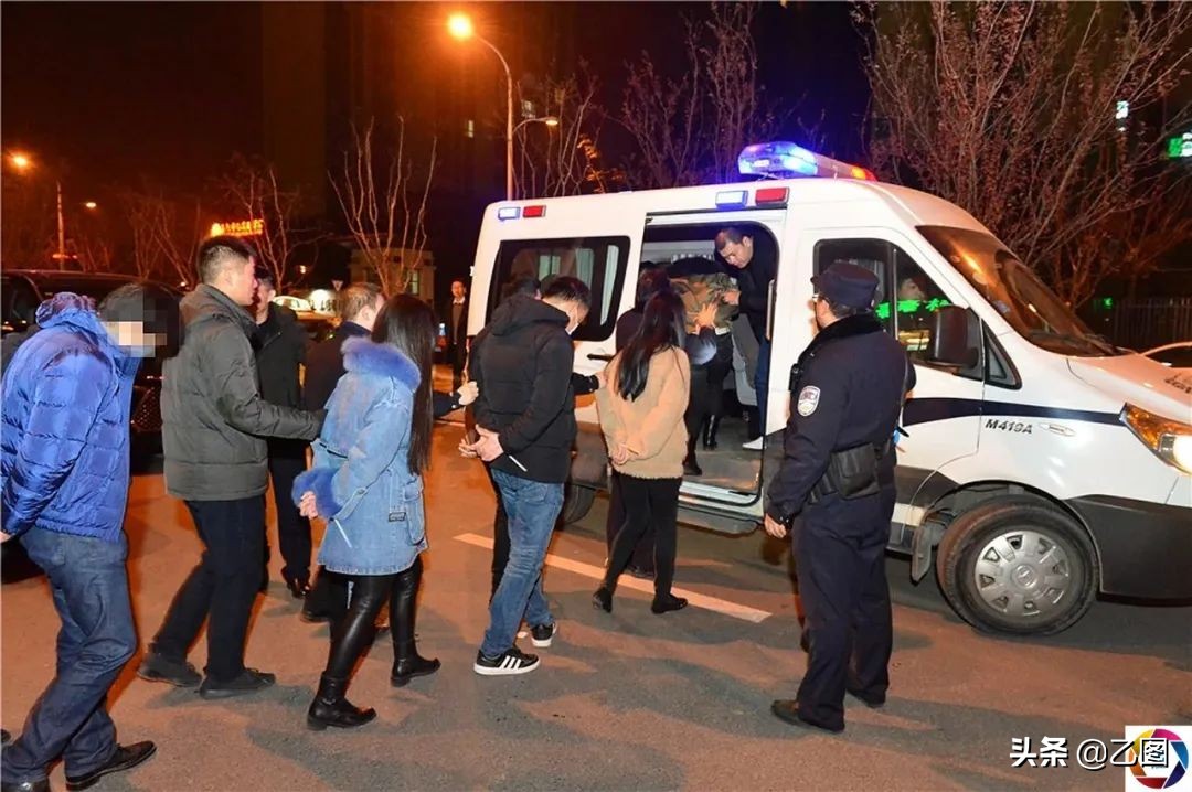 组织卖淫团伙52个抓获涉案人员,团伙组织网络赌博涉案2亿23人被捕