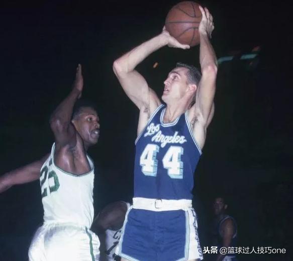 美球迷评NBA历史30大最美球衣:湖人3件上榜,乔丹公牛球衣最经典