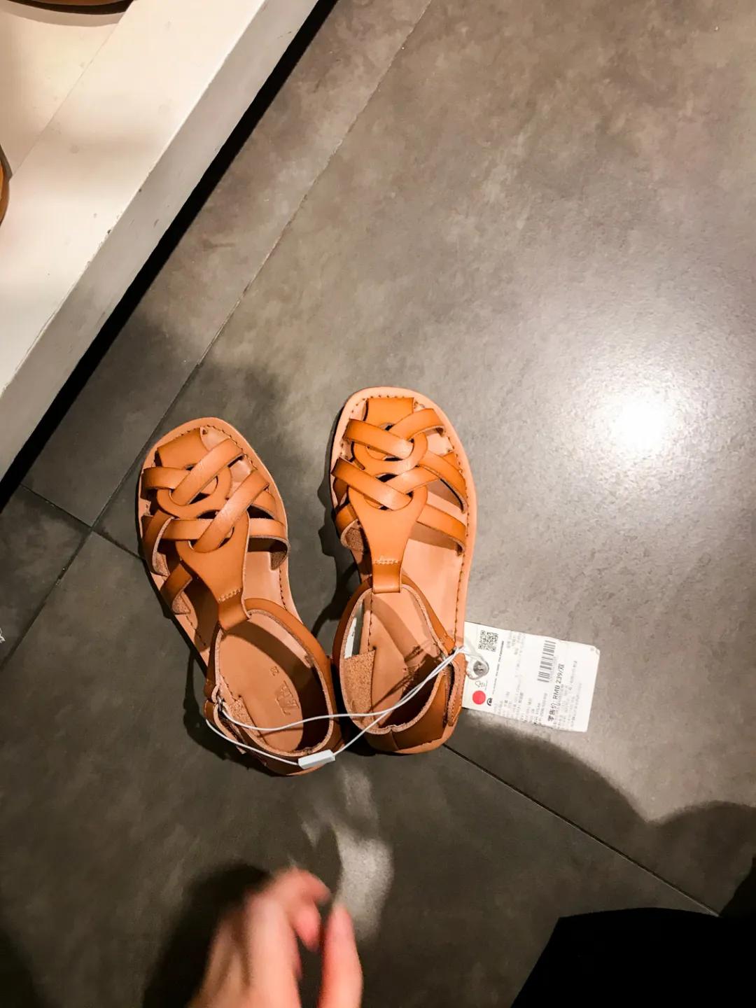 儿童哪一款凉鞋最好,哪个牌子的儿童凉鞋好穿推荐