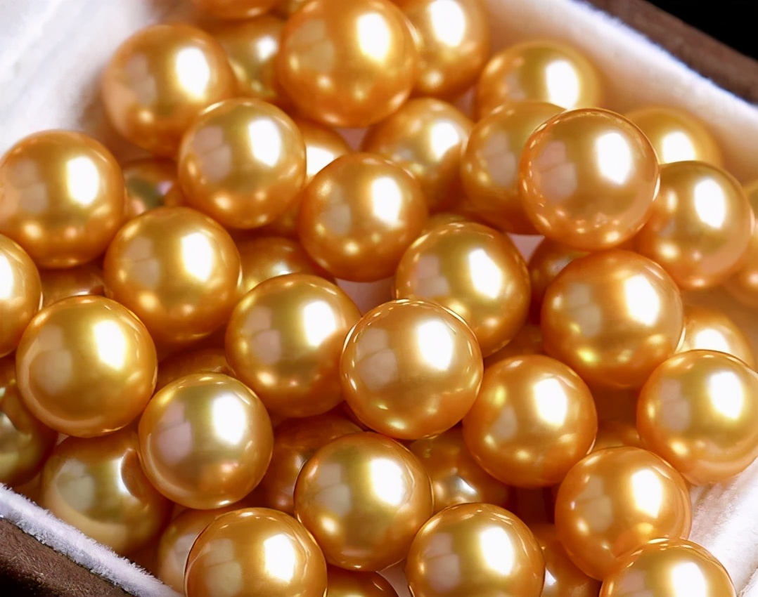 百年老牌马应龙又放大招，把眼纹收拾得服服帖帖，没有年龄感