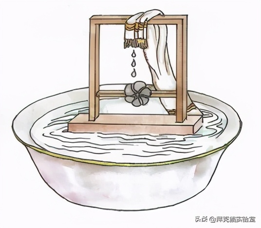 自制浇花神器自动浇水,制作浇花器一年都不用浇水