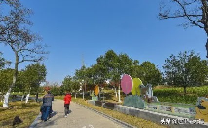 无锡网红打卡地彩虹跑道,无锡古运河健身步道