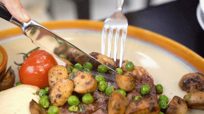 没想到,我竟被1个汉堡电到了……