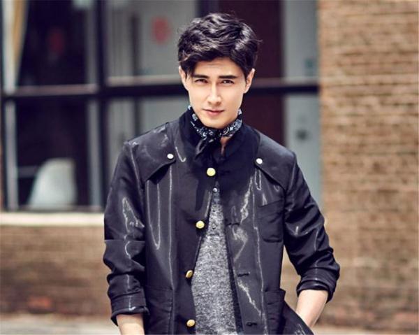 杨幂旗下艺人快递小哥,杨幂签约快递小哥