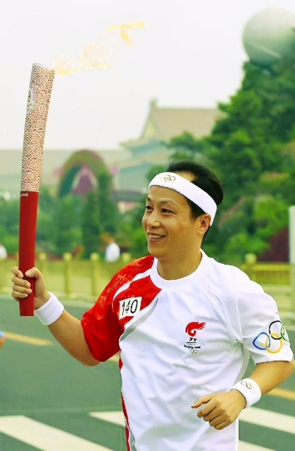 罗京去世12年母亲不知死讯,罗京去世前影像