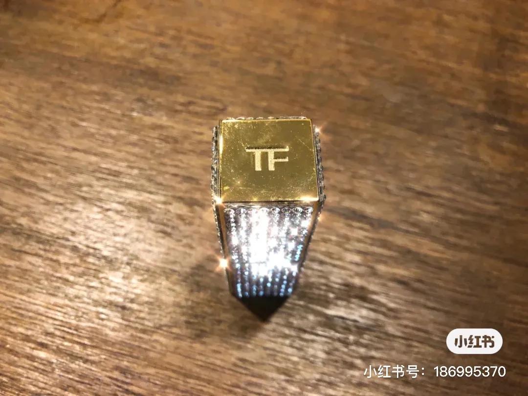 时尚闪耀水钻,高级透亮的水钻又绚丽又美观