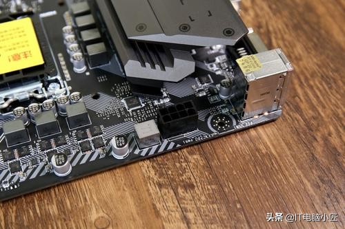 主板接口识别不到硬盘,主板不识别usb15秒关机