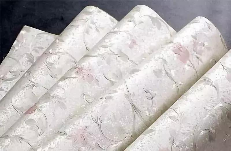 墙布透胶干了以后会留下印记吗,墙布透胶滴上白色涂料怎么处理