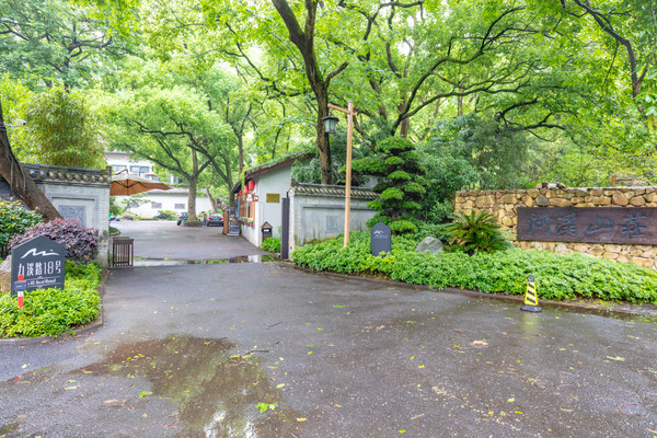 美豪酒店用3年时间,让民国府邸变身野奢酒店,就在西湖内