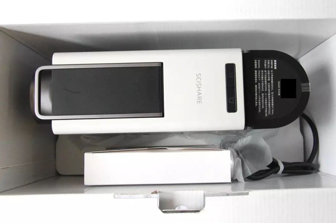 今天开箱一款便携胶囊咖啡机,mini胶囊咖啡机便携