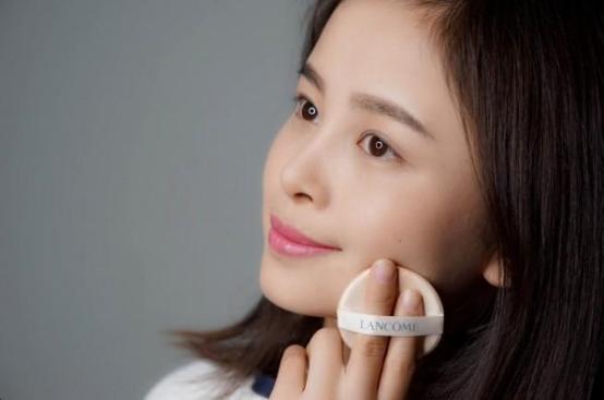 港风一键换脸复古妆特效,女士帅气港风油头复古妆